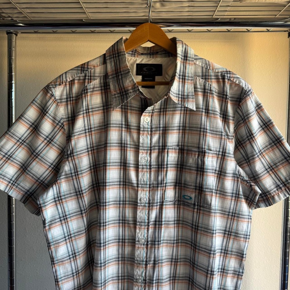 Oakley Mens XL Plaid Short Sleeve Button Up Shirt White Orange Navy Embroidered